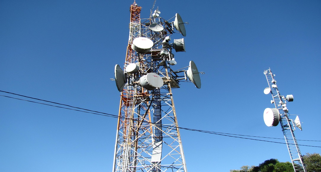 Antenas_no_Morro_da_Embratel_em_Morro_Reuter_001