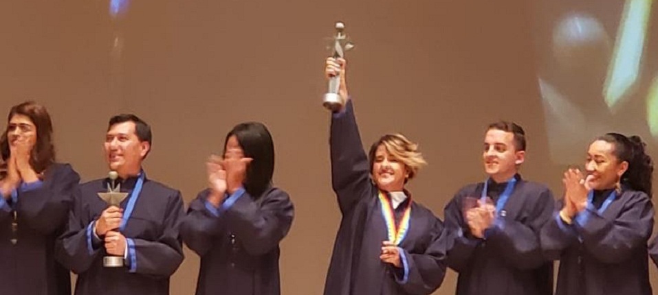 MAESTRA1