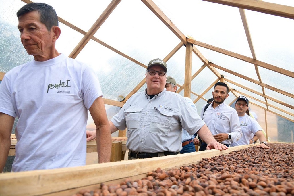 Empresario Howard Bruffett - Cacao