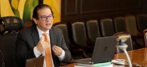 Foto MinAgricultura, Rodolfo Zea Navarro, rueda de prensa con Banco Agrario - 2 de junio 2020 motor