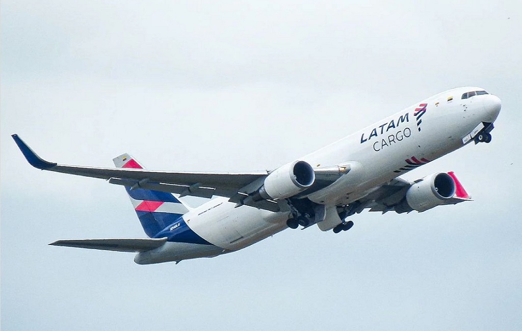En 90% se recupera la conectividad aérea nacional