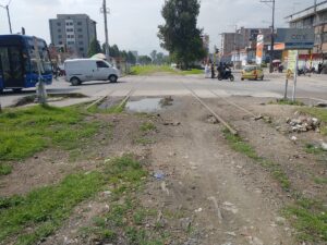 Avances de las obras del RegioTram en Fontibón, incluyendo el corredor férreo y futuras estaciones del tren de cercanías en Bogotá