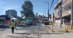 Obras de reparación en la Avenida del Ferrocarril de Fontibón a la altura de la carrera 100