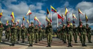 Desfile militar del 20 de Julio en Bogotá con cierres viales y restricciones de movilidad en Ciudad Bolívar.
