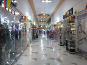 Desfile de modas para impulsar el emprendimiento y la reactivación económica en el Centro Comercial Fiesta Fontibón.