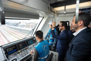 Abelardo De La Espriella y Carlos Fernando Galán durante recorrido por el Metro de Bogotá